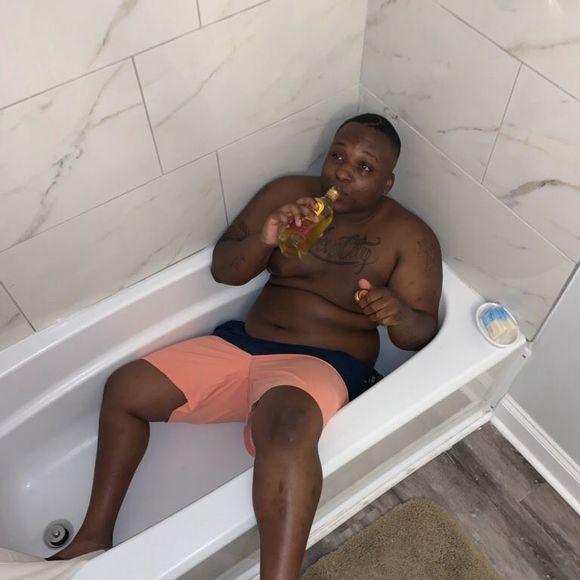 Meet your Posher, Deshuntai - Picture 1 of 1